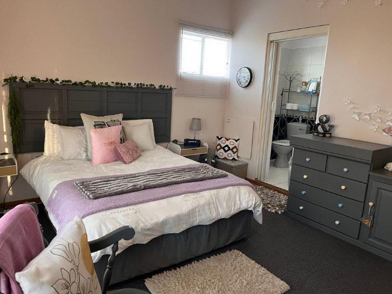 4 Bedroom Property for Sale in Ladybrand Free State